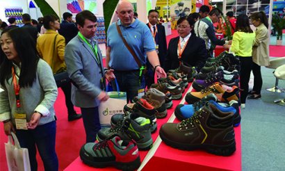 采购高品质安全鞋的选择方法