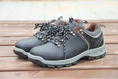 如何选择电工绝缘鞋？