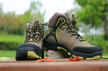 正确处理新旧安全鞋、劳保鞋的方法