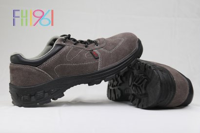 飞鹤鞋业 | 制造加工车间应该穿什么防护功能的安全鞋？